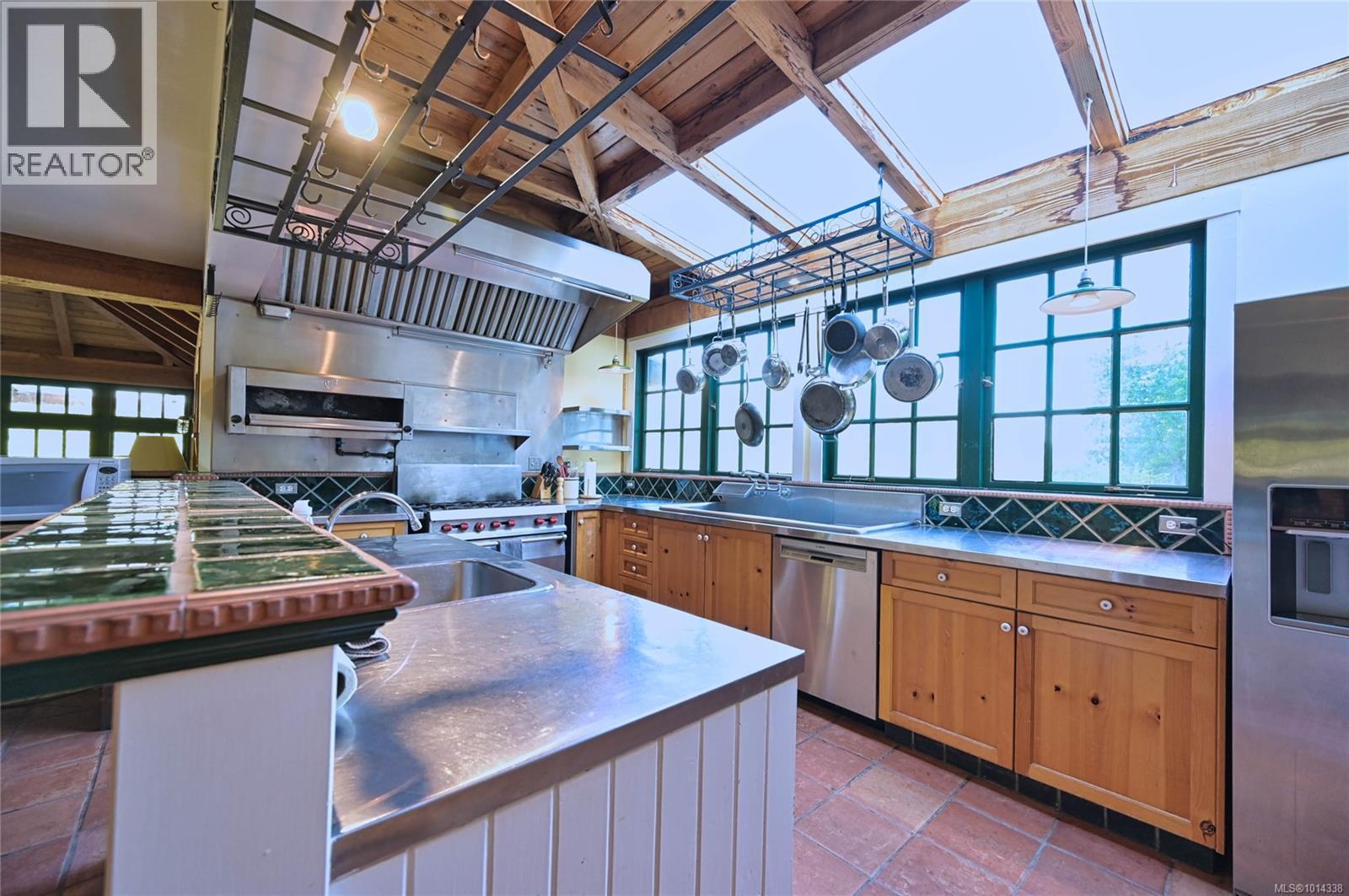  3200 Clam Bay Road, Pender Island