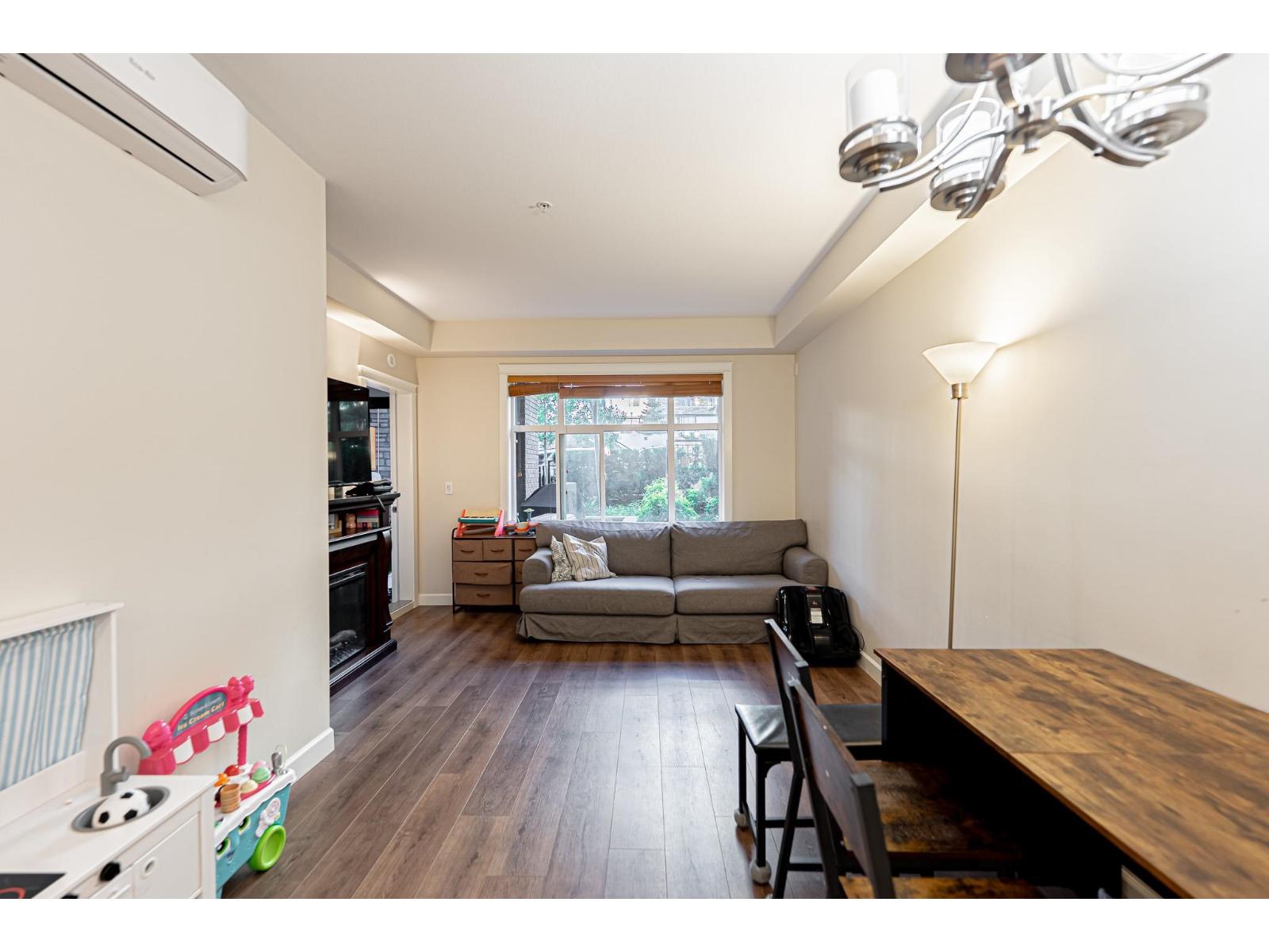 101 8561 203A STREET, Langley