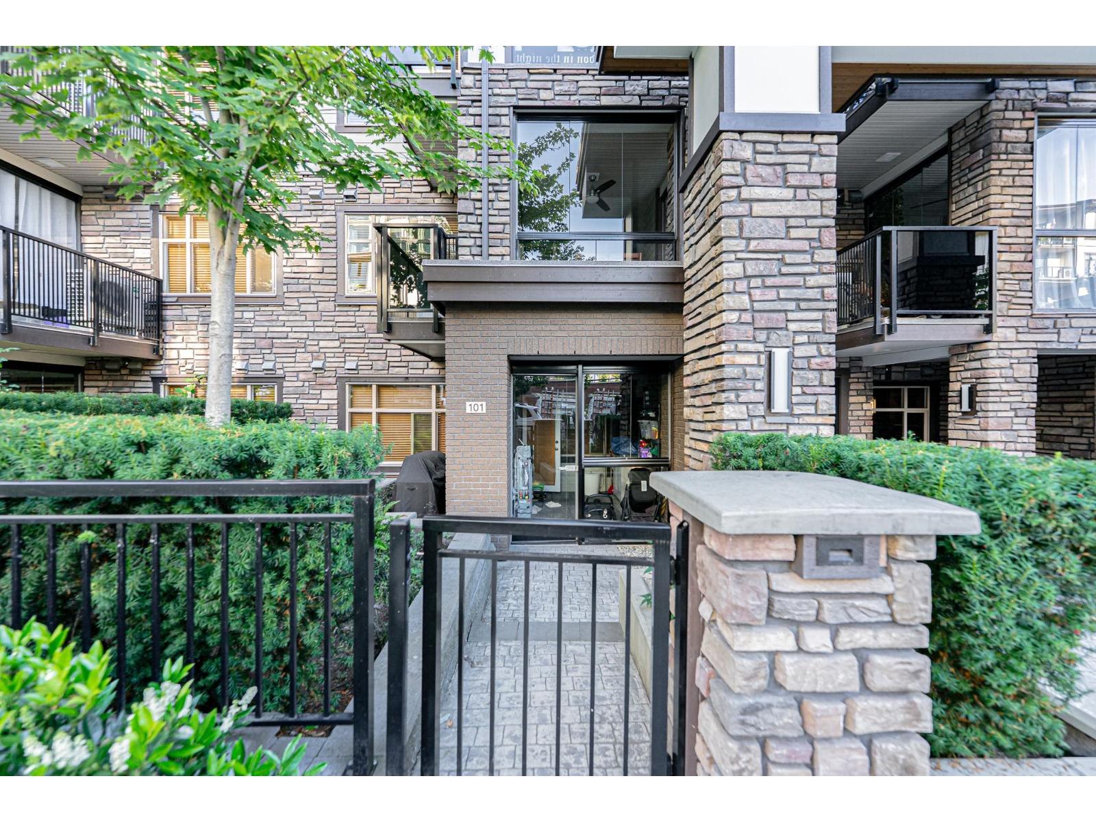 101 8561 203A STREET, Langley