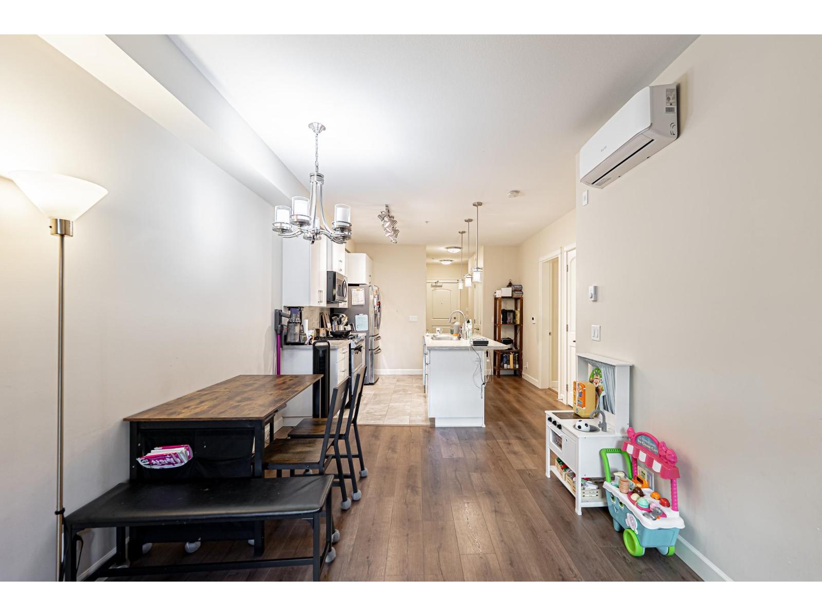 101 8561 203A STREET, Langley