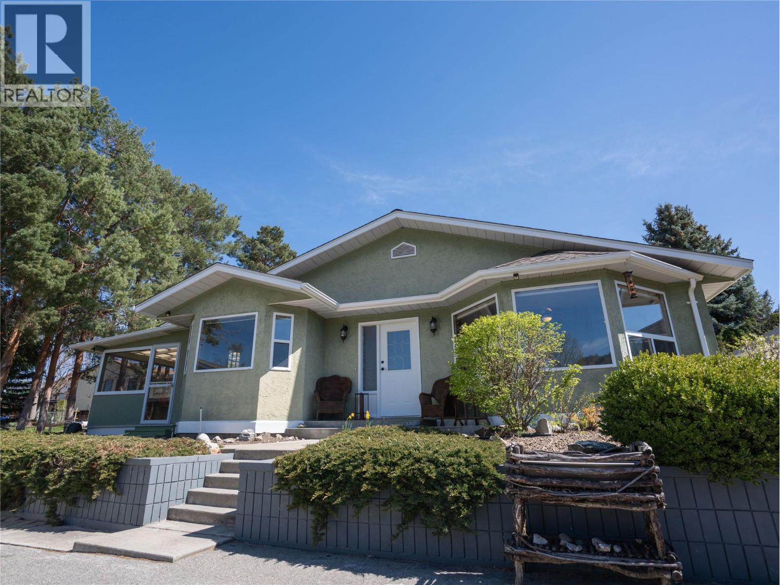 101 McGowan Road, Oliver