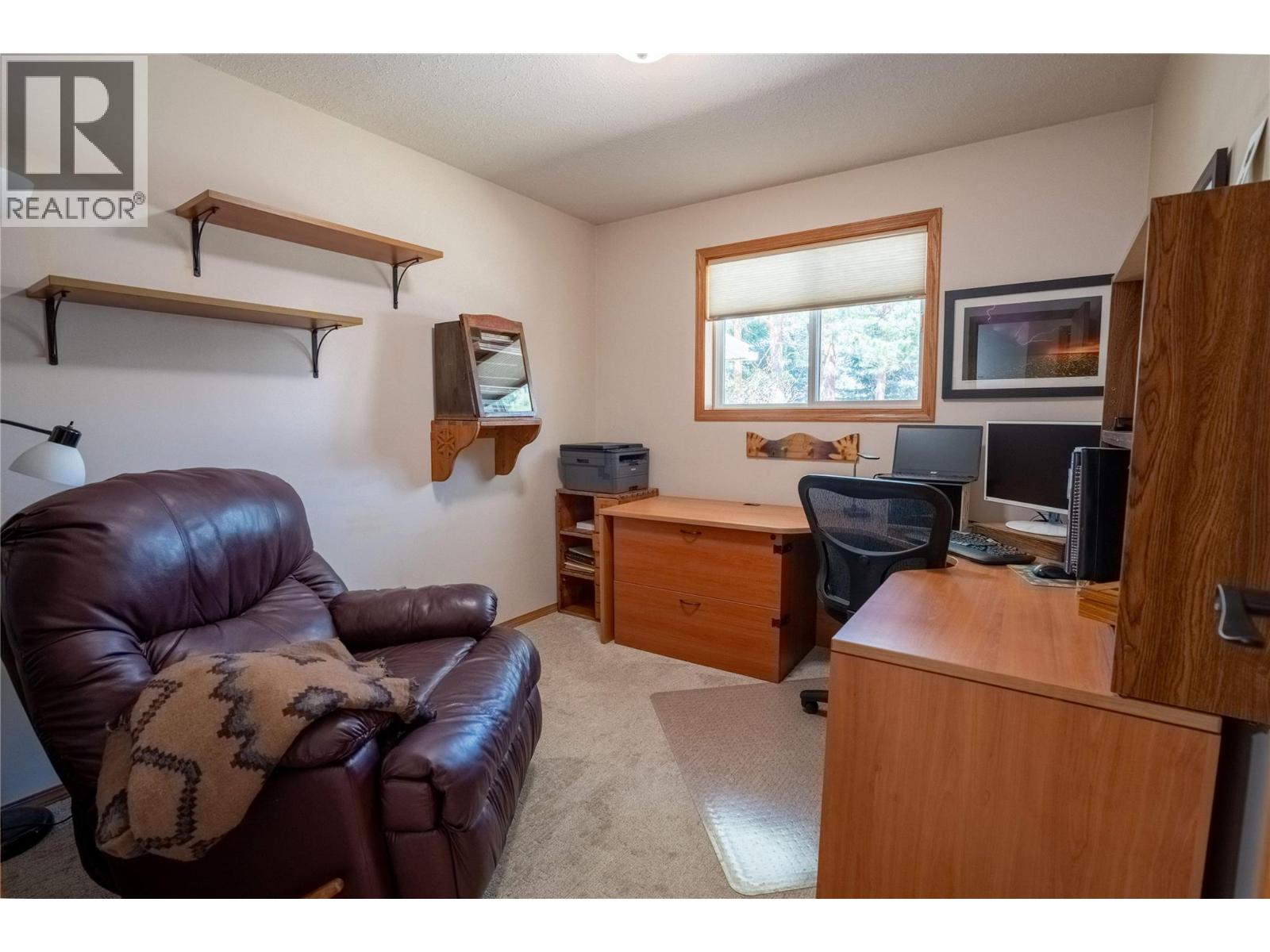 101 McGowan Road, Oliver