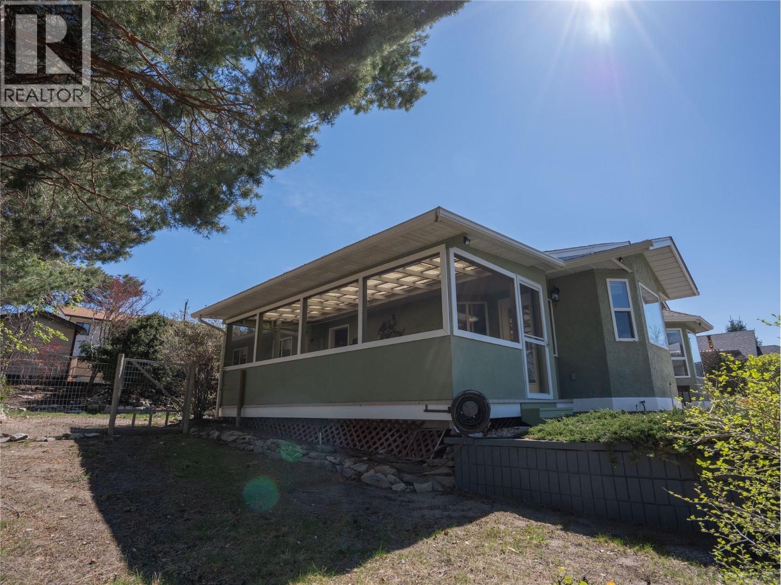 101 McGowan Road, Oliver