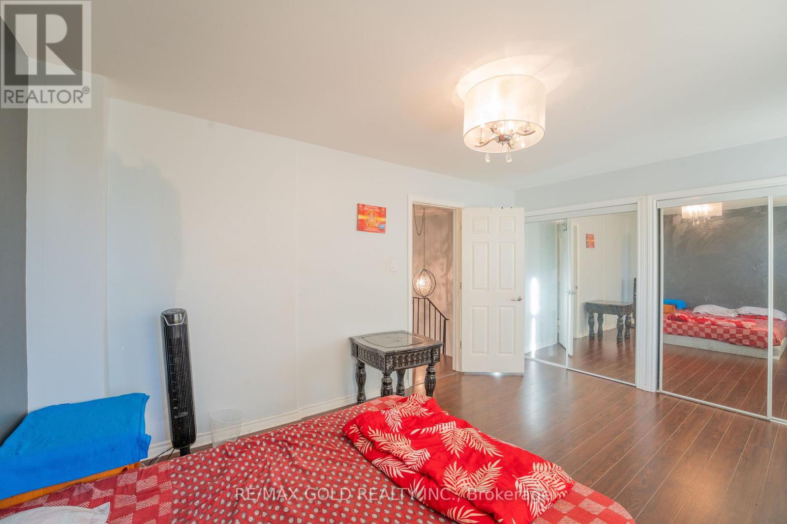 #107 900 CENTRAL PARK DRIVE - 21