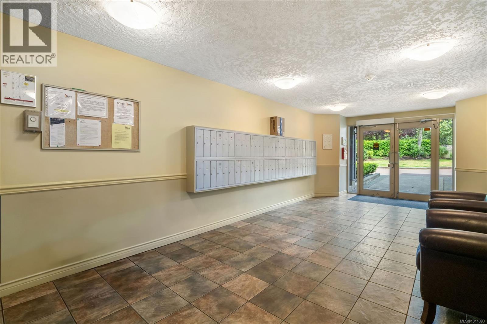 203 535 Manchester Road, Victoria