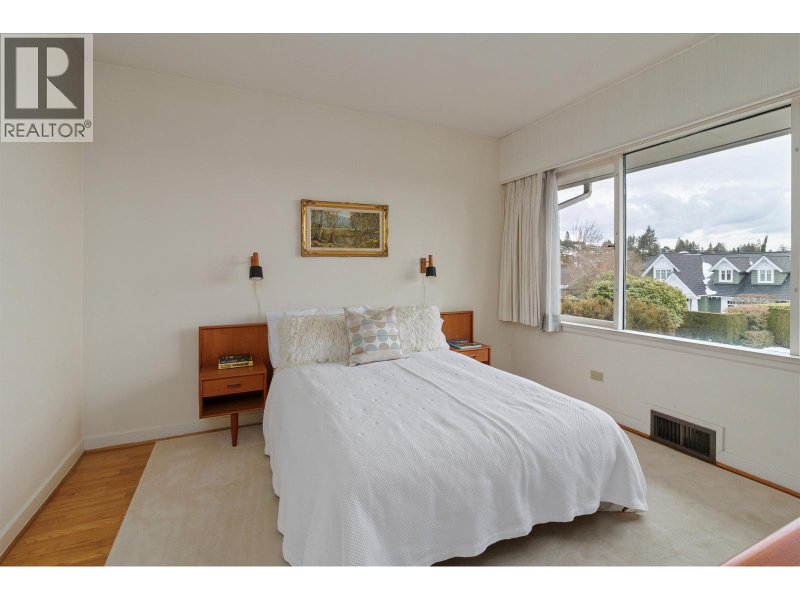 1165 LAWSON AVENUE, West Vancouver
