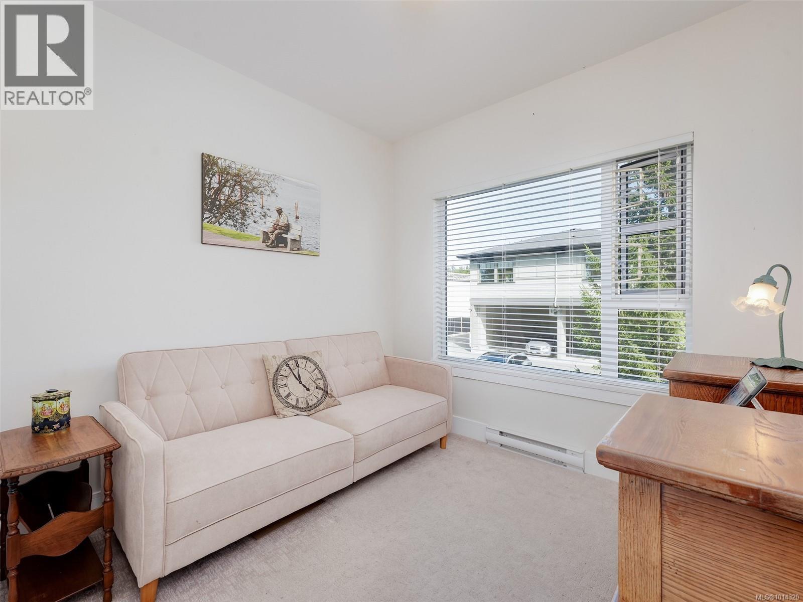 202 7182 West Saanich Rd, Central Saanich