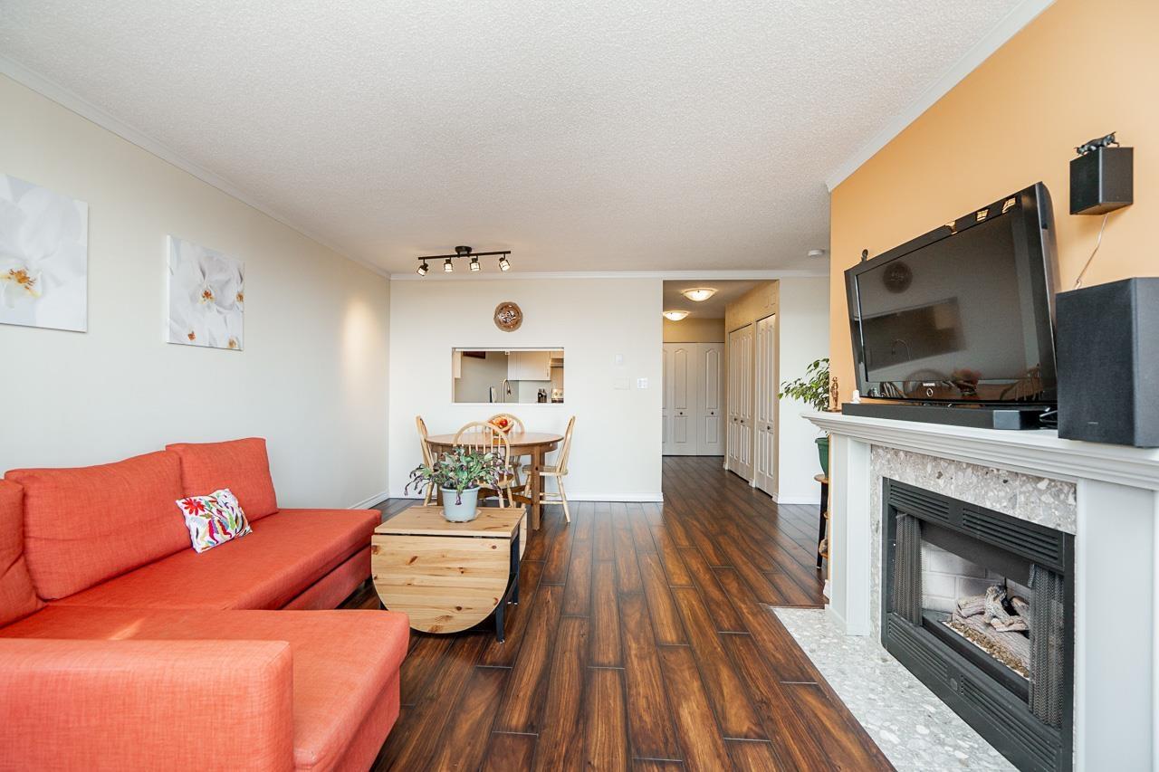 502 15111 RUSSELL AVENUE, White Rock