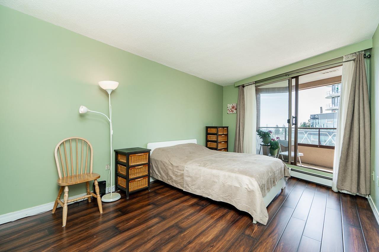 502 15111 RUSSELL AVENUE, White Rock