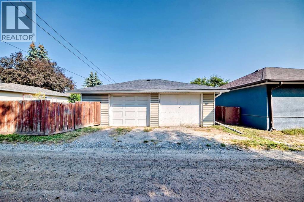 Single Family House Bungalow for Sale in   Avenue NE Renfrew Calgary 