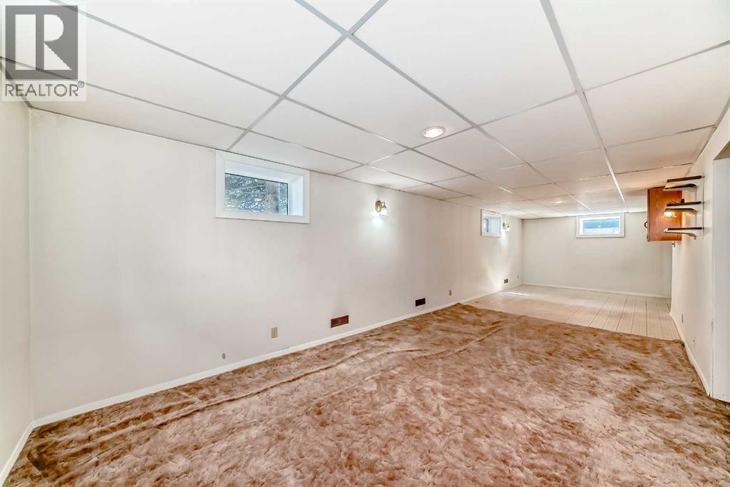 Single Family House Bungalow for Sale in   Avenue NE Renfrew Calgary 