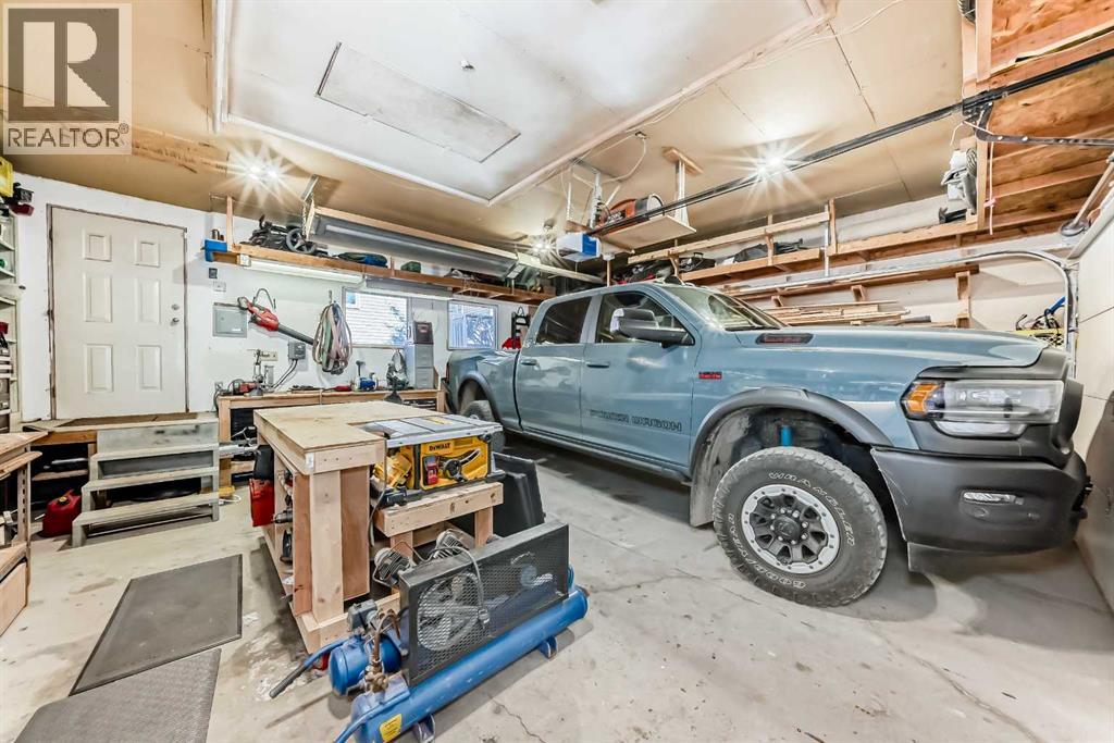 Single Family House Bungalow for Sale in  Abadan Crescent NE Abbeydale Calgary 
