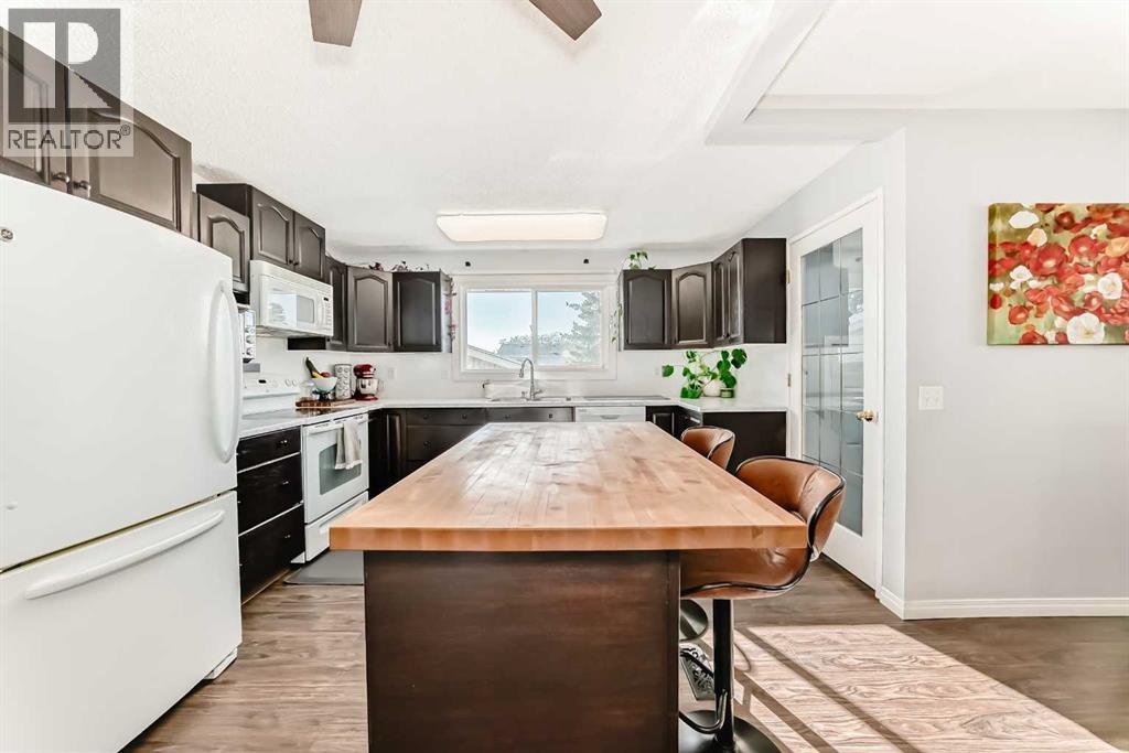 Single Family House Bungalow for Sale in  Abadan Crescent NE Abbeydale Calgary 