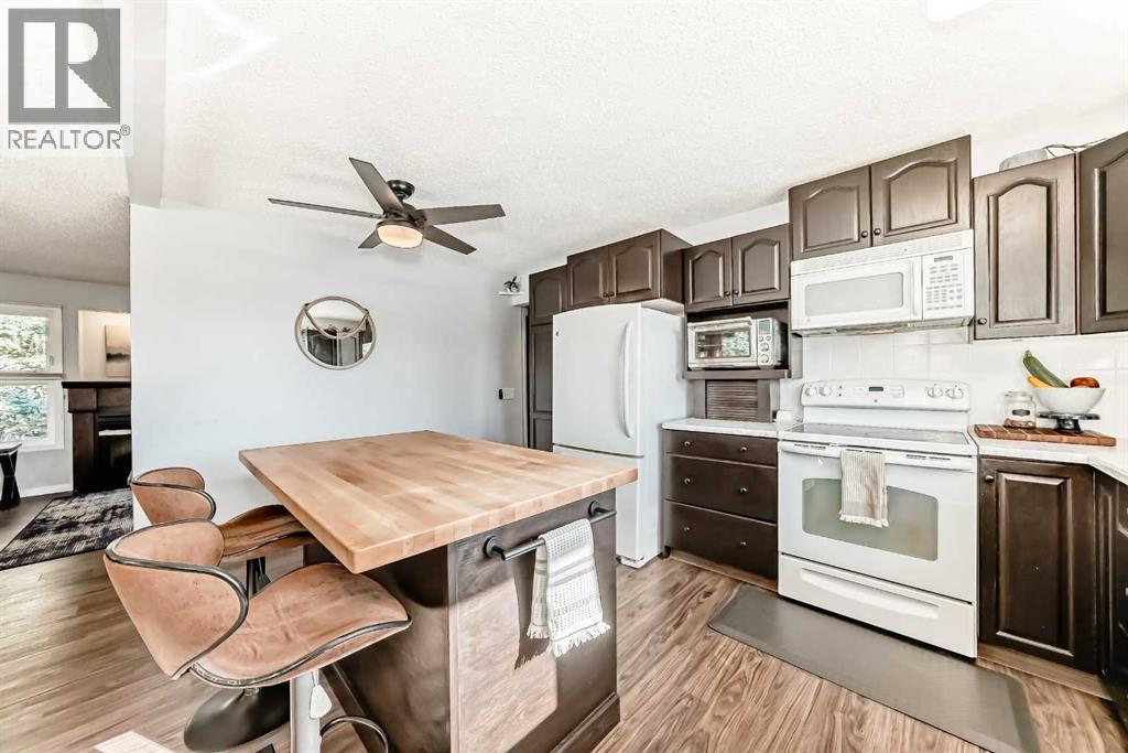 Single Family House Bungalow for Sale in  Abadan Crescent NE Abbeydale Calgary 