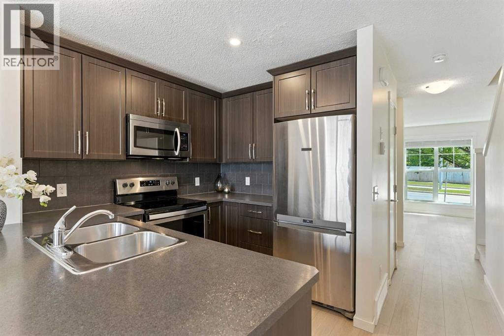 101 Sunset Drive, Cochrane