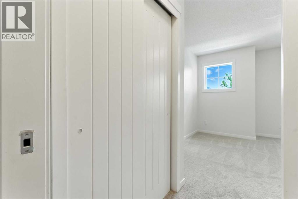 101 Sunset Drive, Cochrane