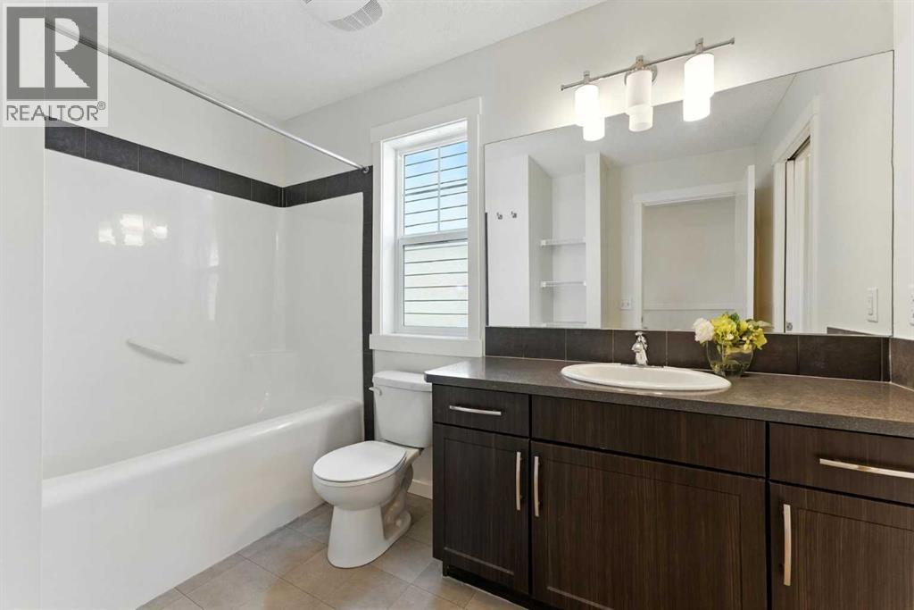 101 Sunset Drive, Cochrane