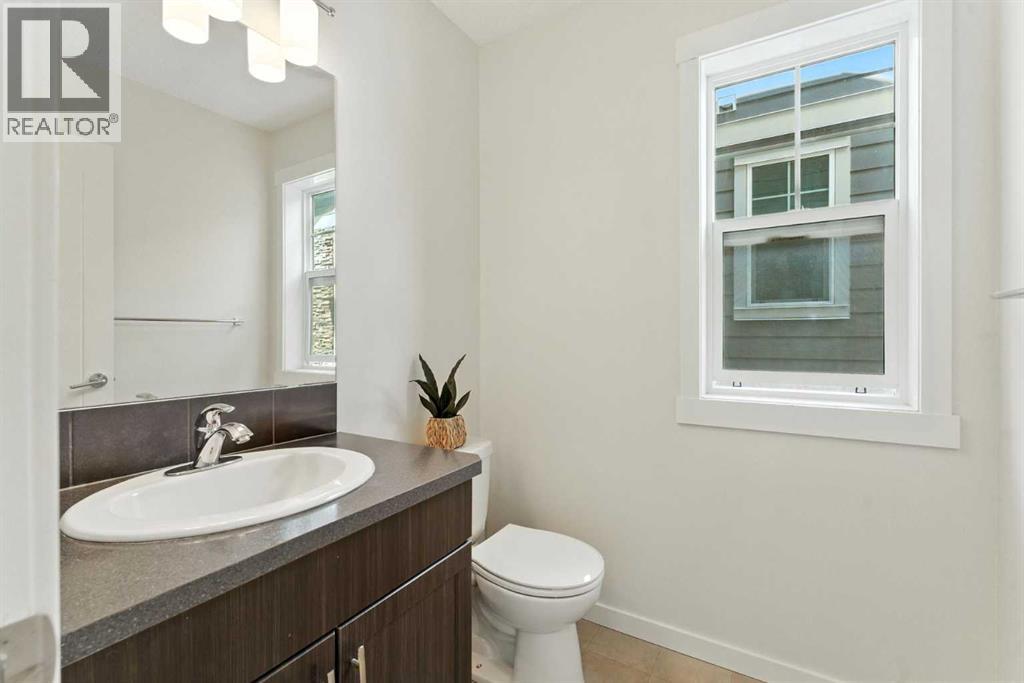101 Sunset Drive, Cochrane