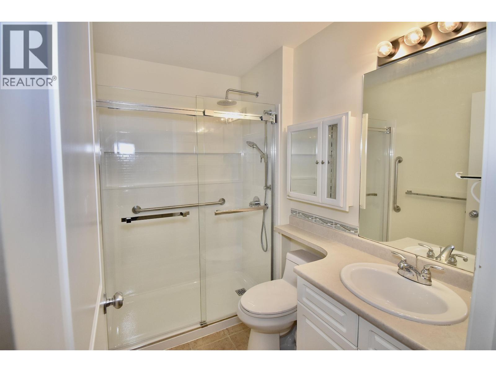 6346 WILLIAMS PLACE, Sechelt