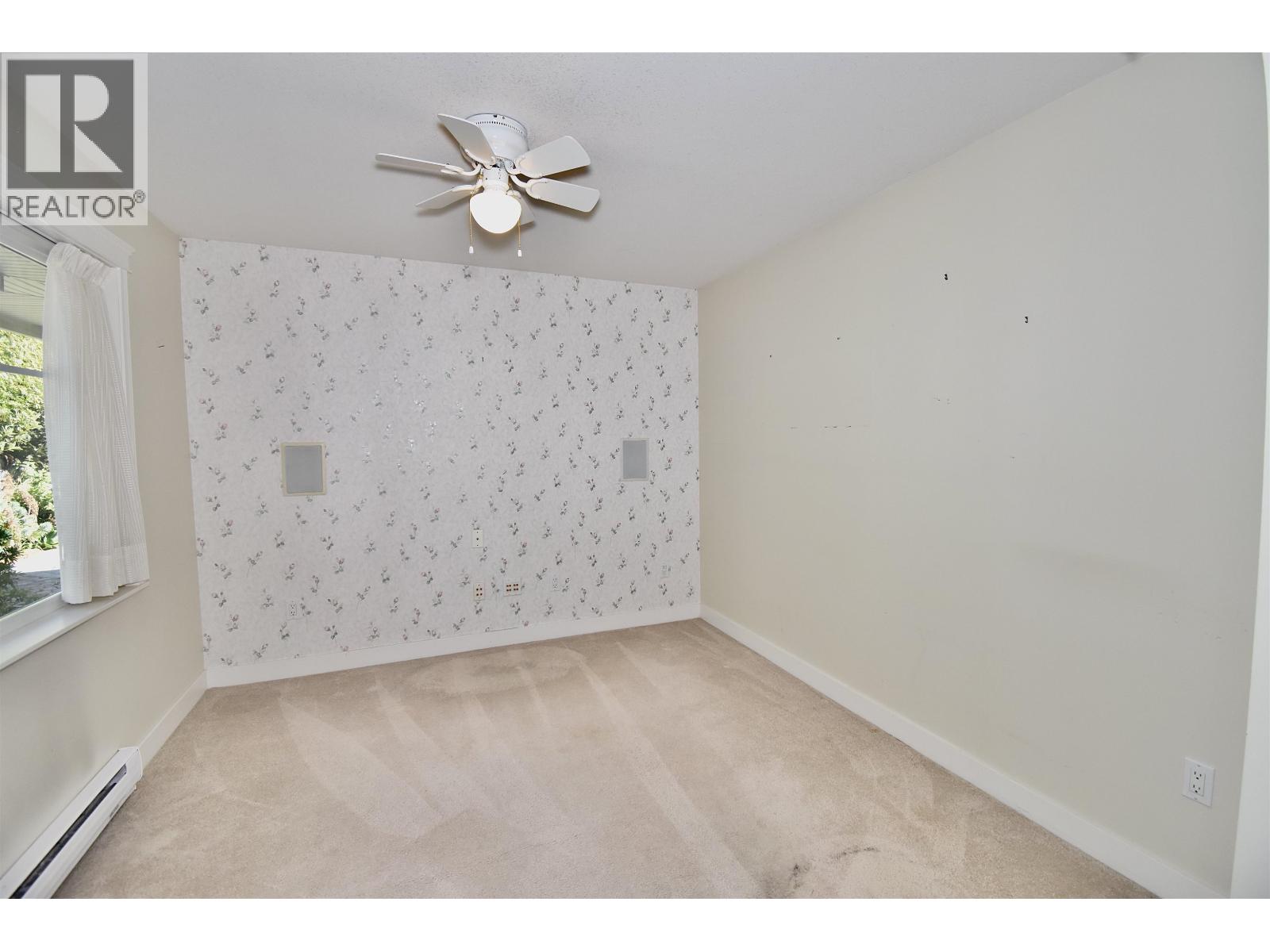 6346 WILLIAMS PLACE, Sechelt