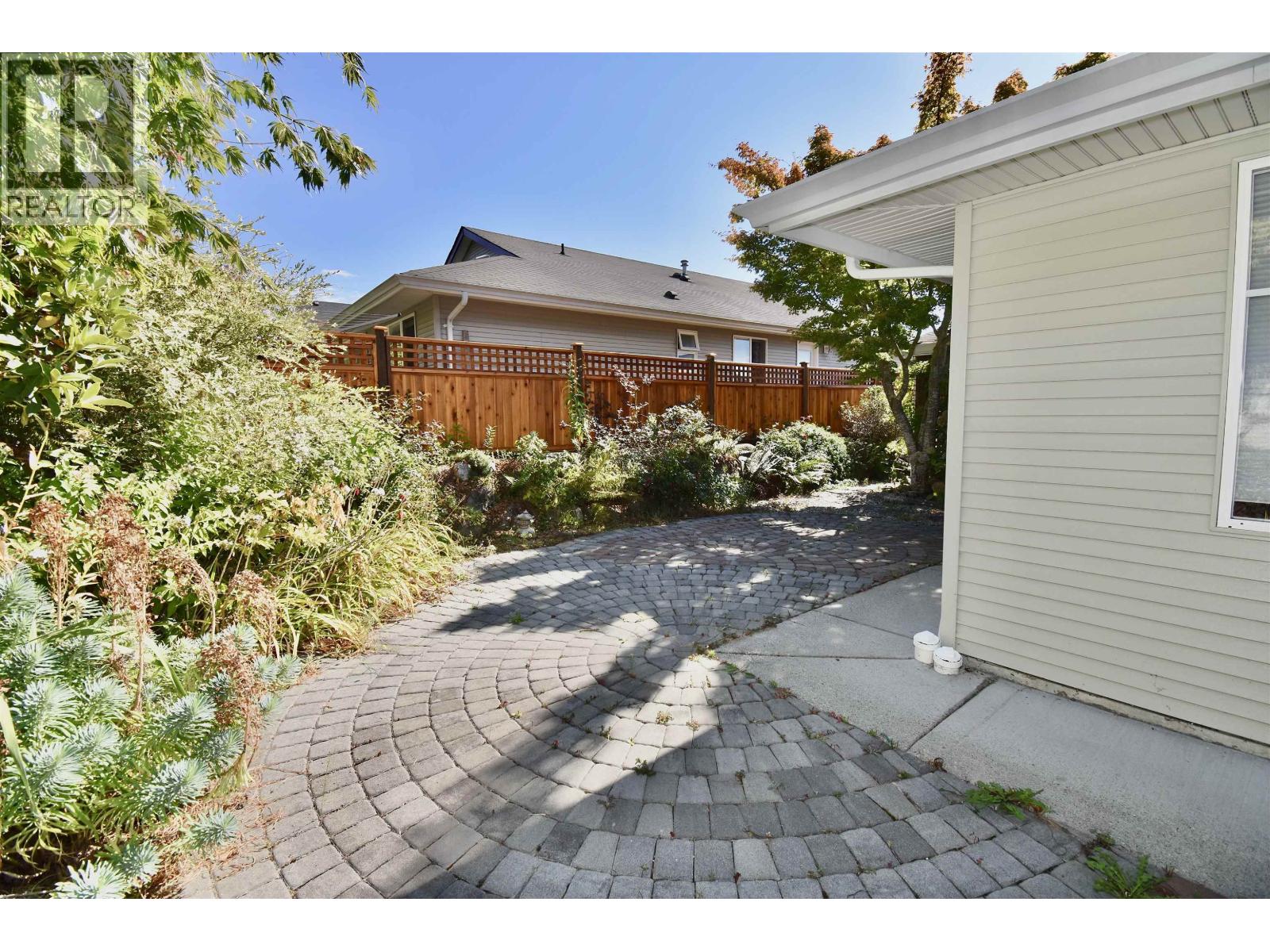 6346 WILLIAMS PLACE, Sechelt