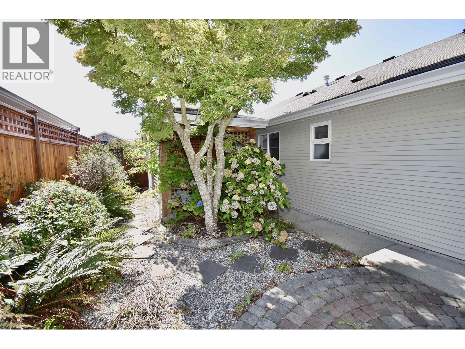 6346 WILLIAMS PLACE, Sechelt