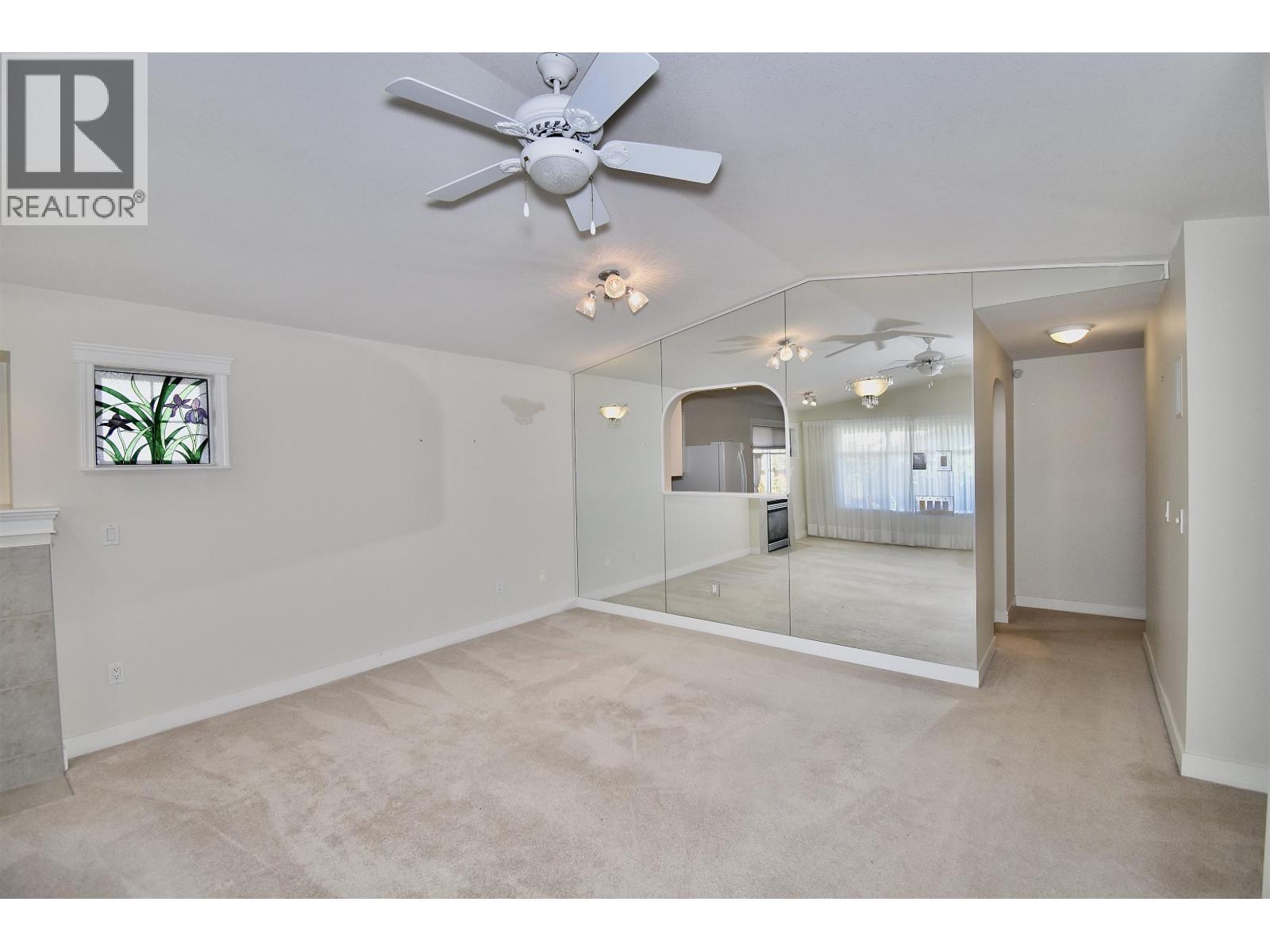 6346 WILLIAMS PLACE, Sechelt