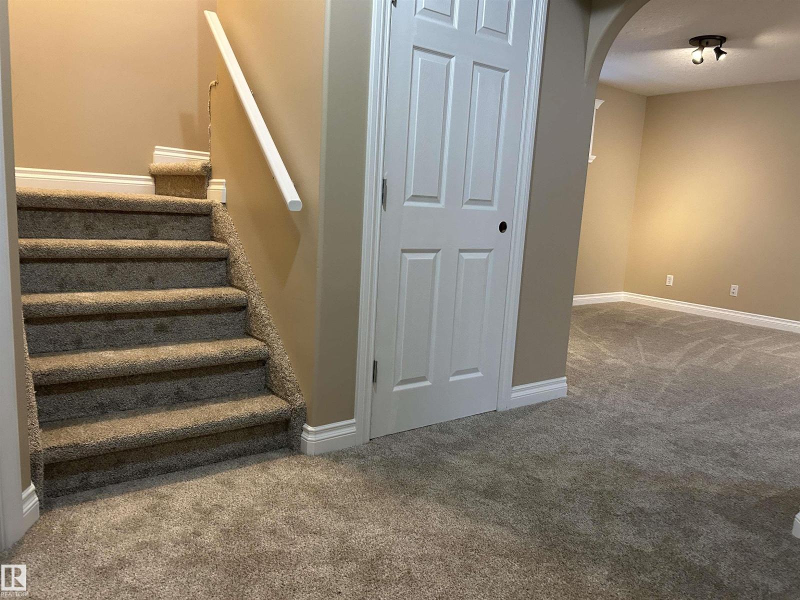 874 HIGHWOOD BV, Devon