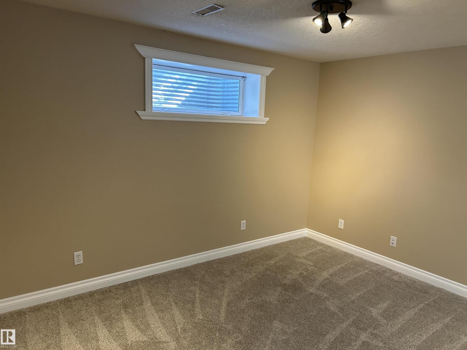 874 HIGHWOOD BV, Devon