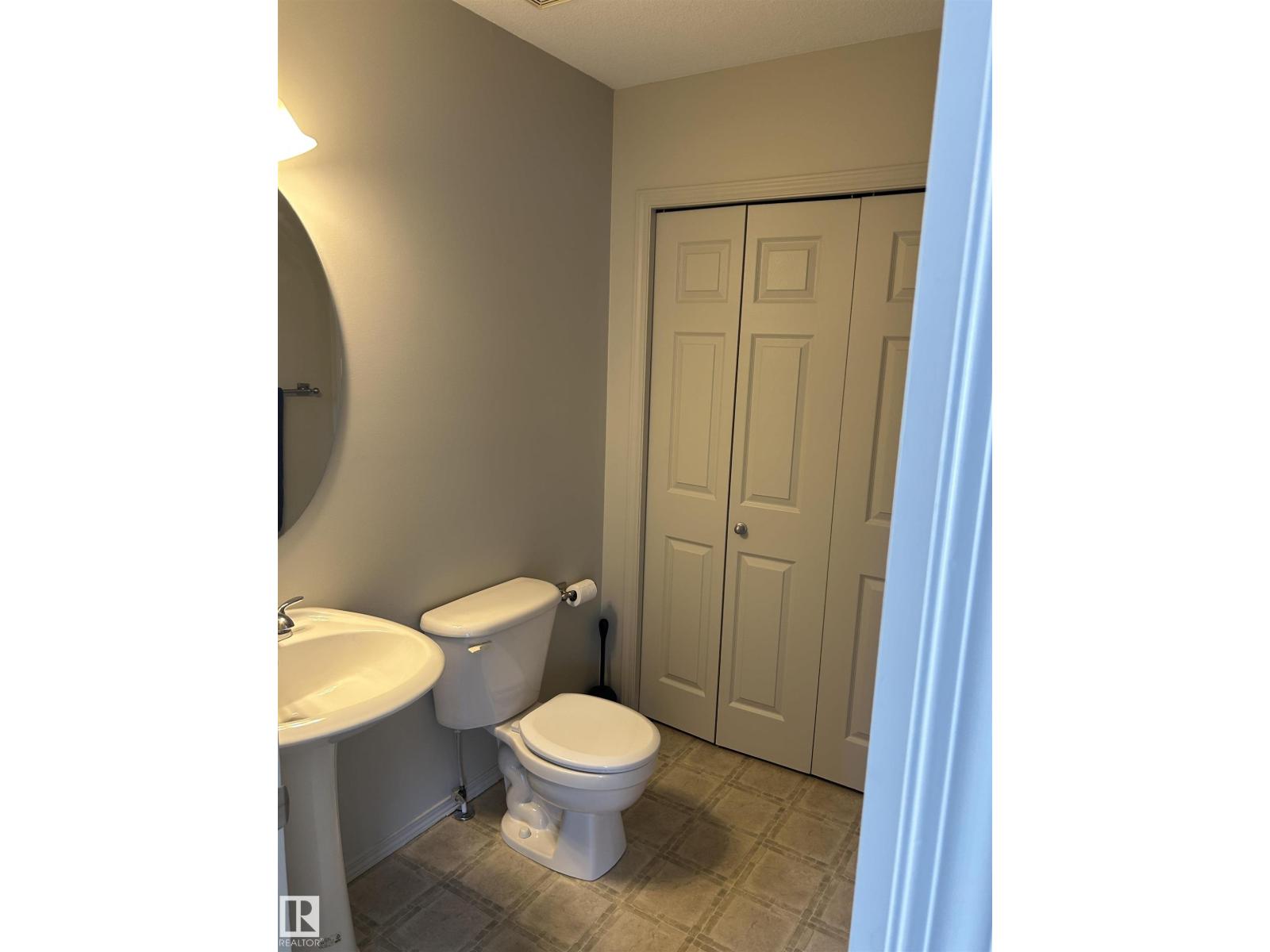 874 HIGHWOOD BV, Devon