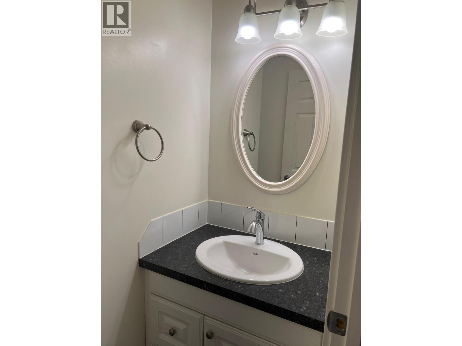 7461 Stampede Trail, Anglemont