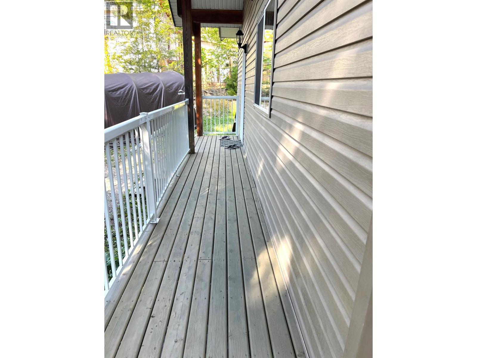 7461 Stampede Trail, Anglemont