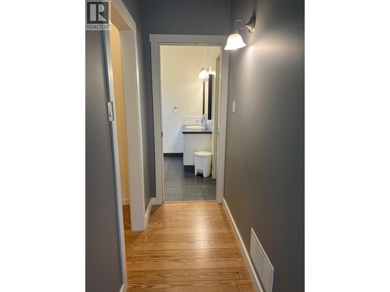 7461 Stampede Trail, Anglemont