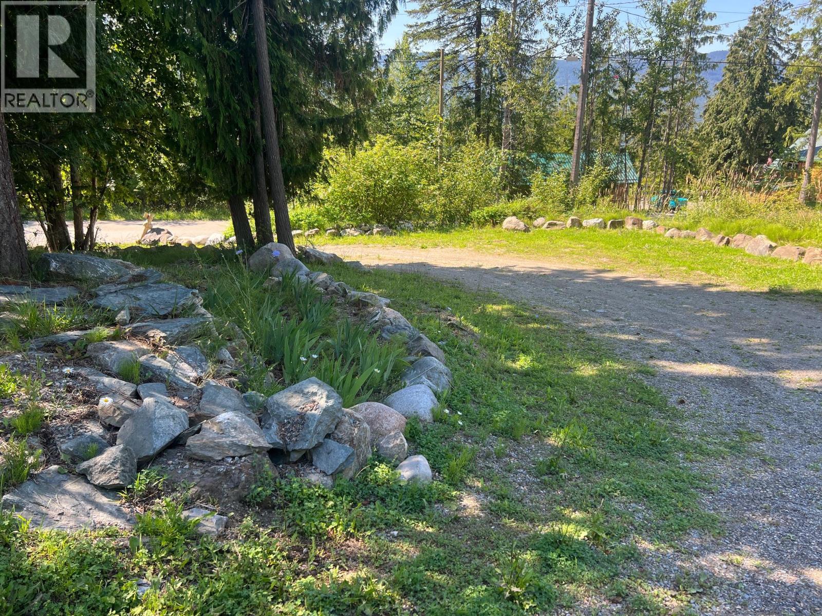 7461 Stampede Trail, Anglemont