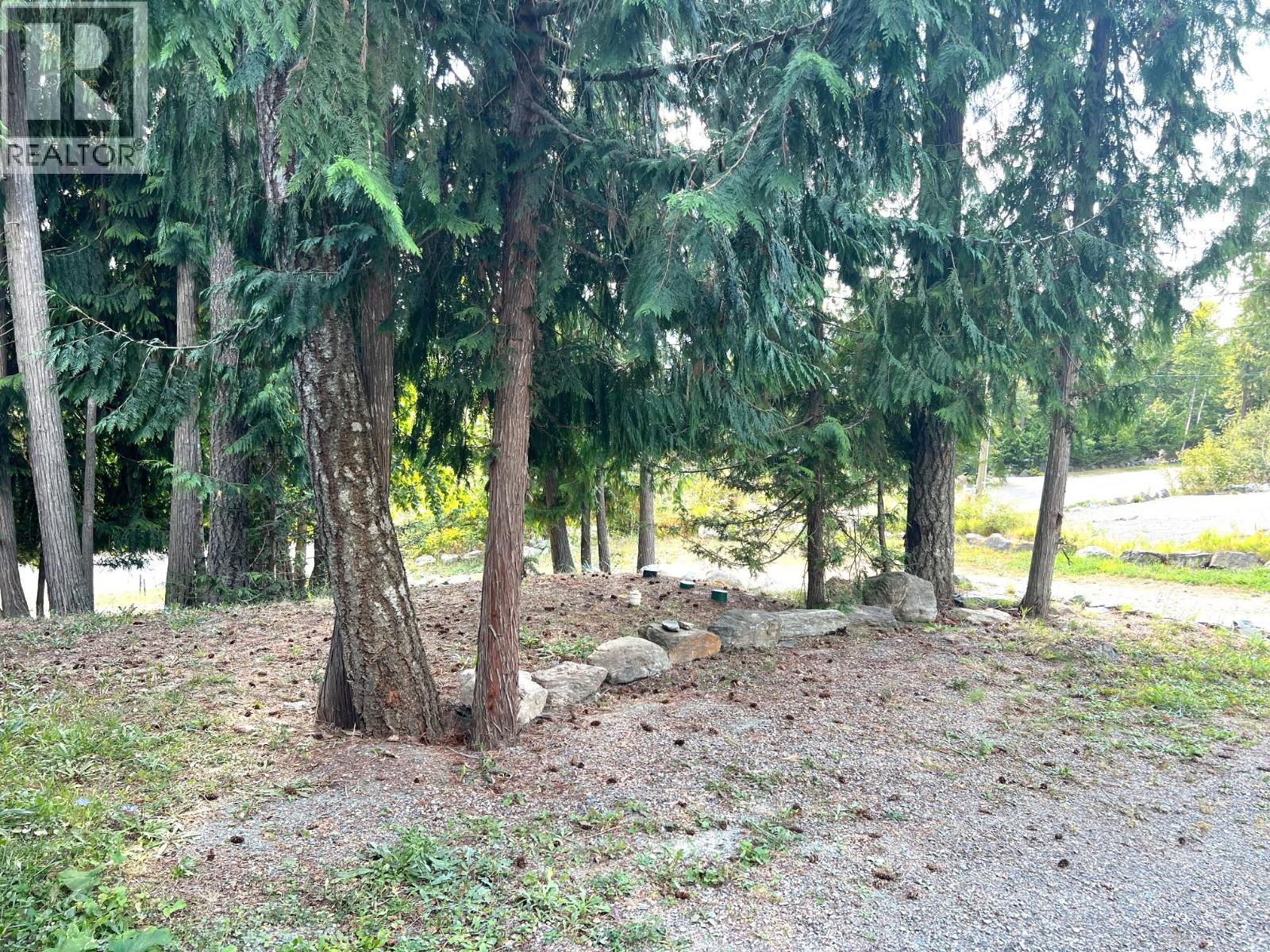 7461 Stampede Trail, Anglemont