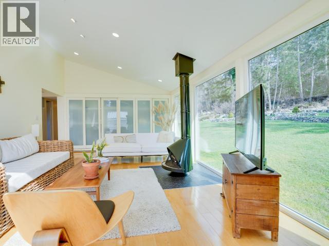 5667 GILLIES BAY RD ROAD, Texada Island