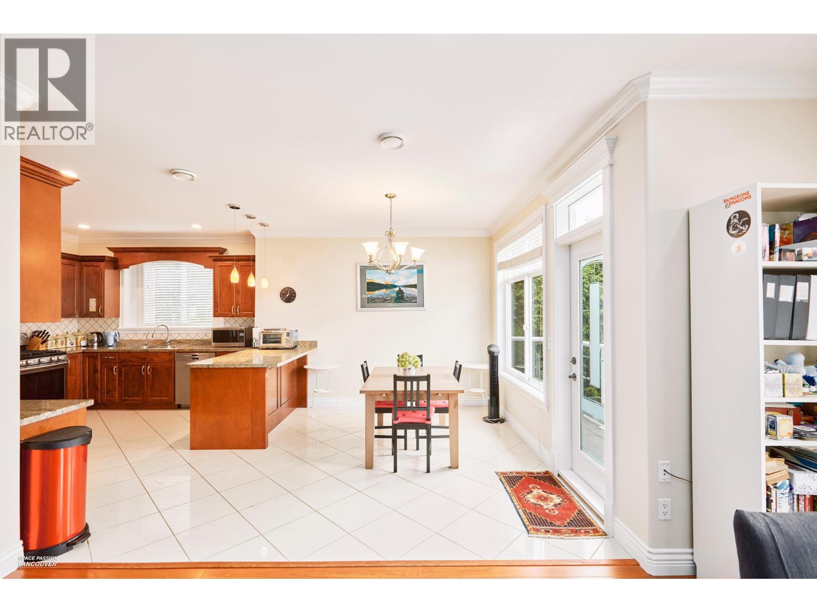 3937 ELMWOOD STREET, Burnaby