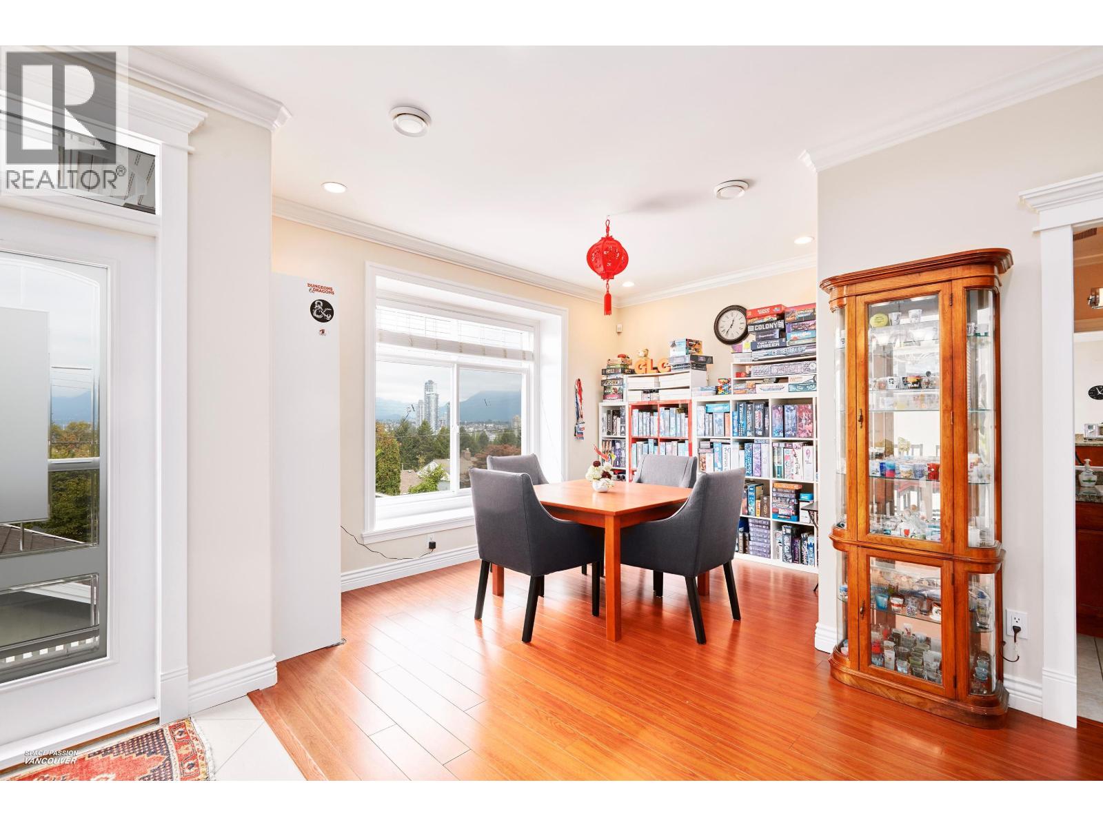 3937 ELMWOOD STREET, Burnaby