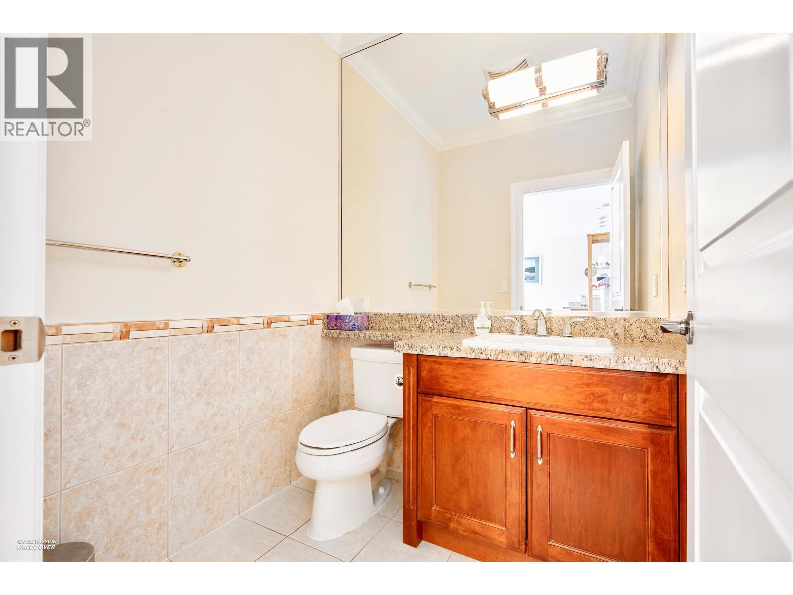 3937 ELMWOOD STREET, Burnaby