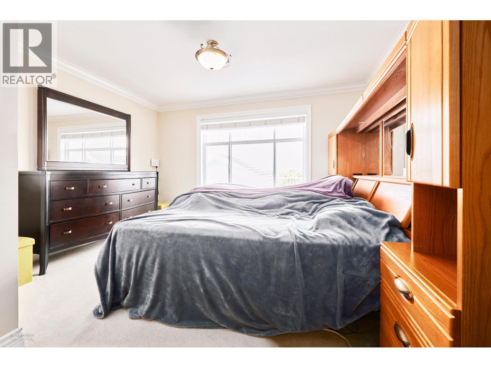 3937 ELMWOOD STREET, Burnaby