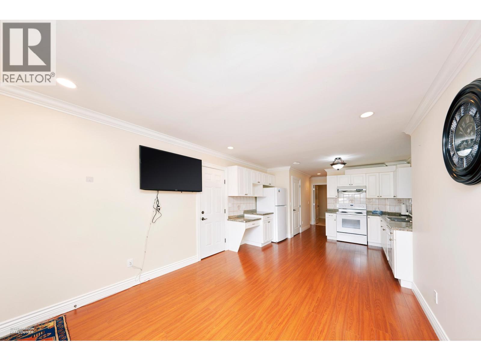 3937 ELMWOOD STREET, Burnaby