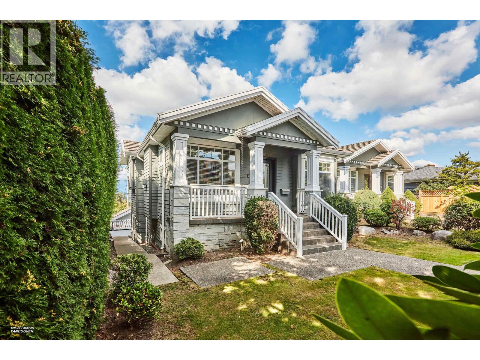 3937 ELMWOOD STREET, Burnaby