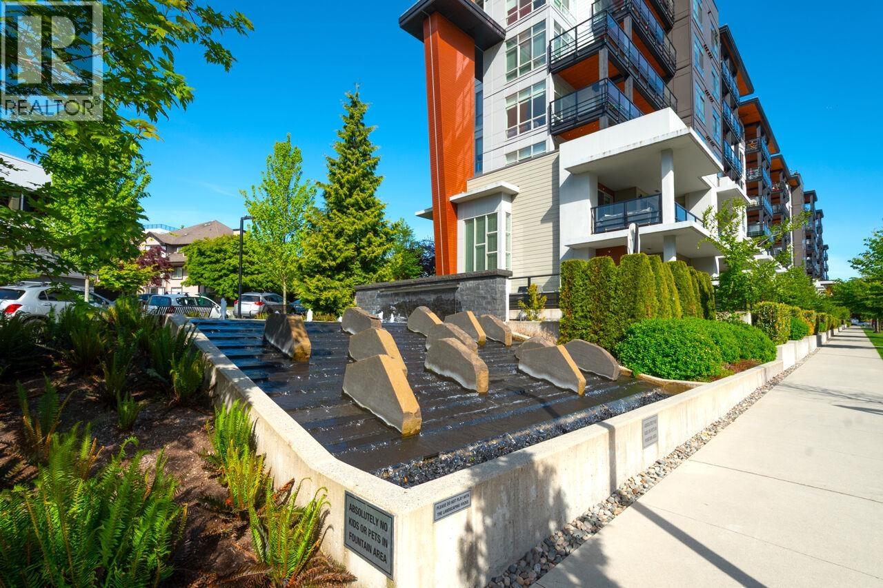 TH13 108 E 8TH STREET, North Vancouver