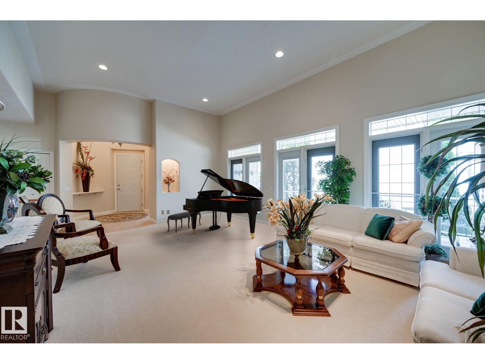 #20 1225 WANYANDI RD NW, Edmonton