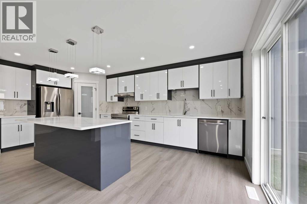 Single Family House for Sale in  Saddlecrest Green NE Saddle Ridge Calgary 