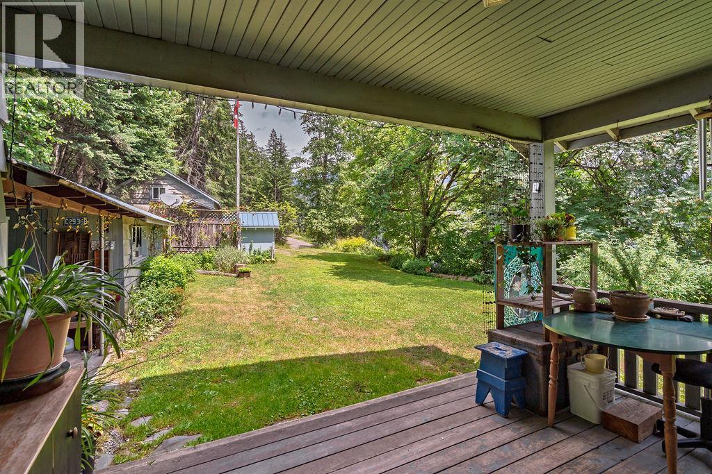 8927 Koehle Road, Kaslo