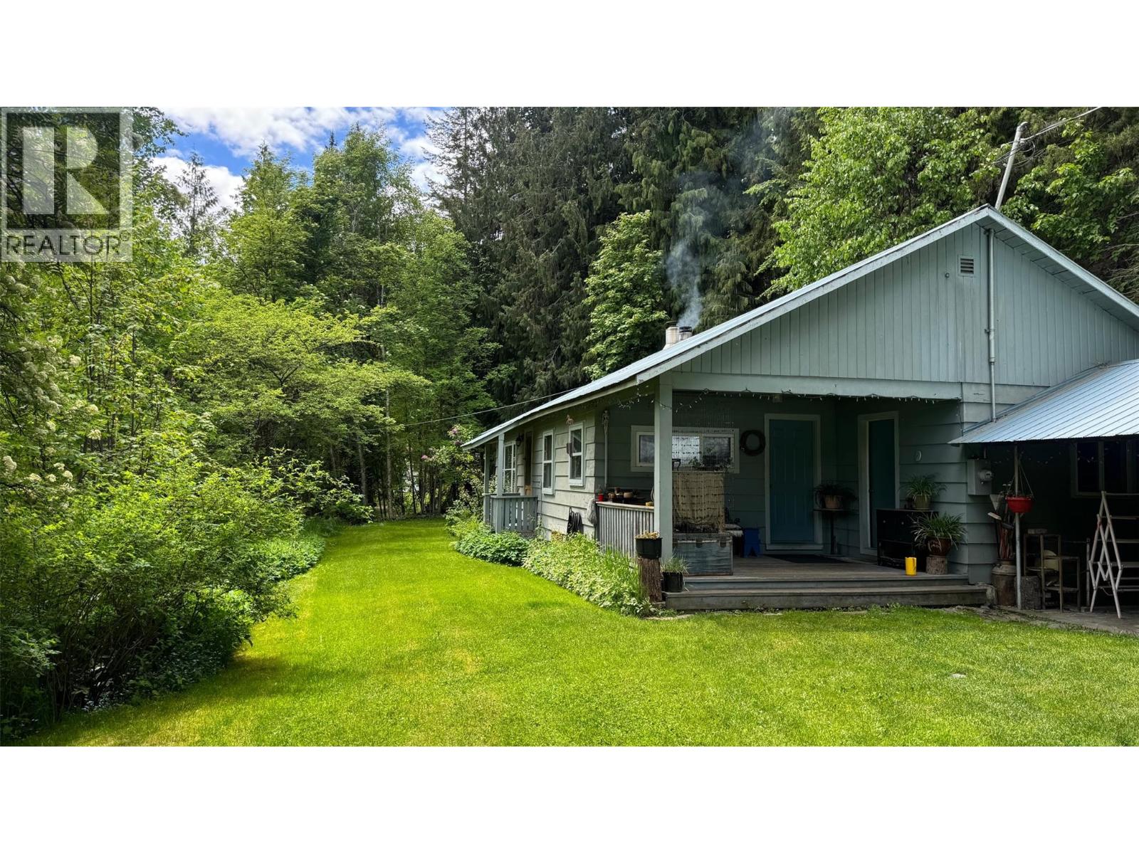 8927 Koehle Road, Kaslo