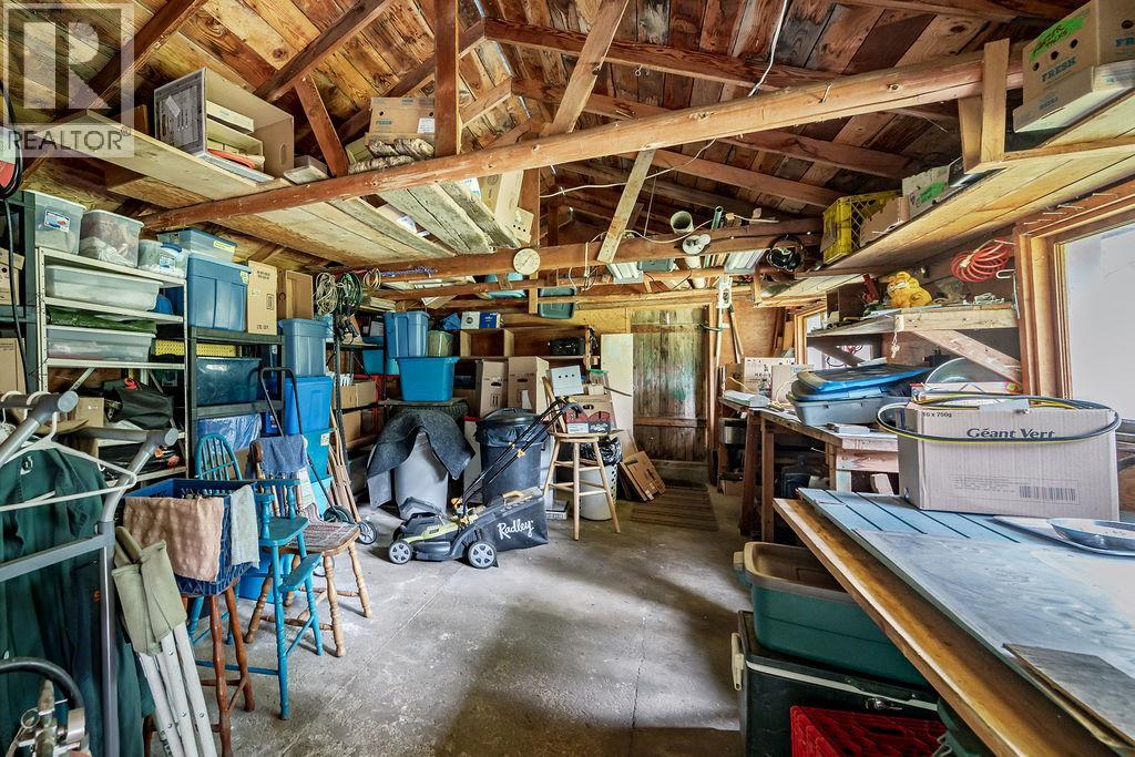 8927 Koehle Road, Kaslo