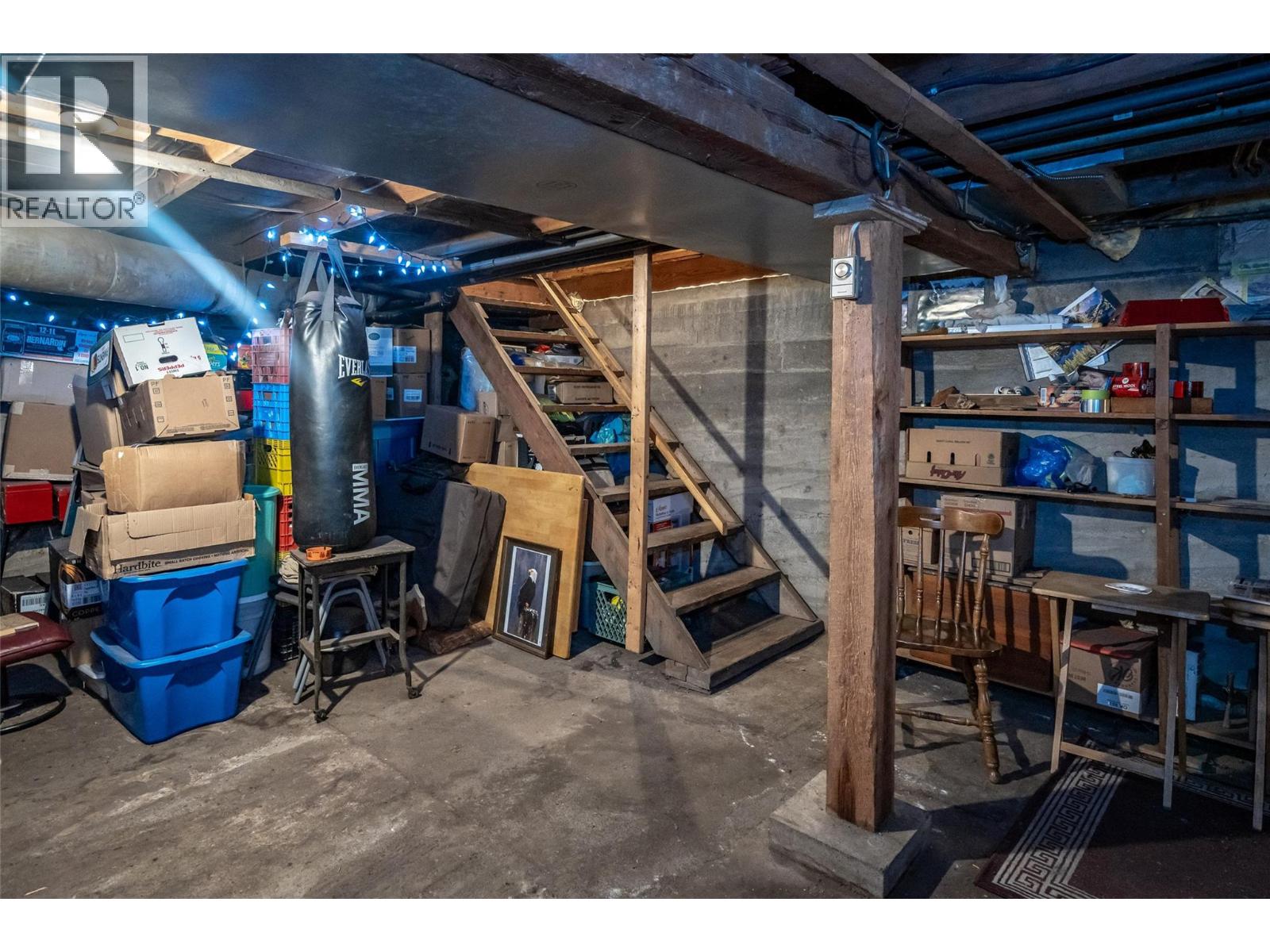 8927 Koehle Road, Kaslo