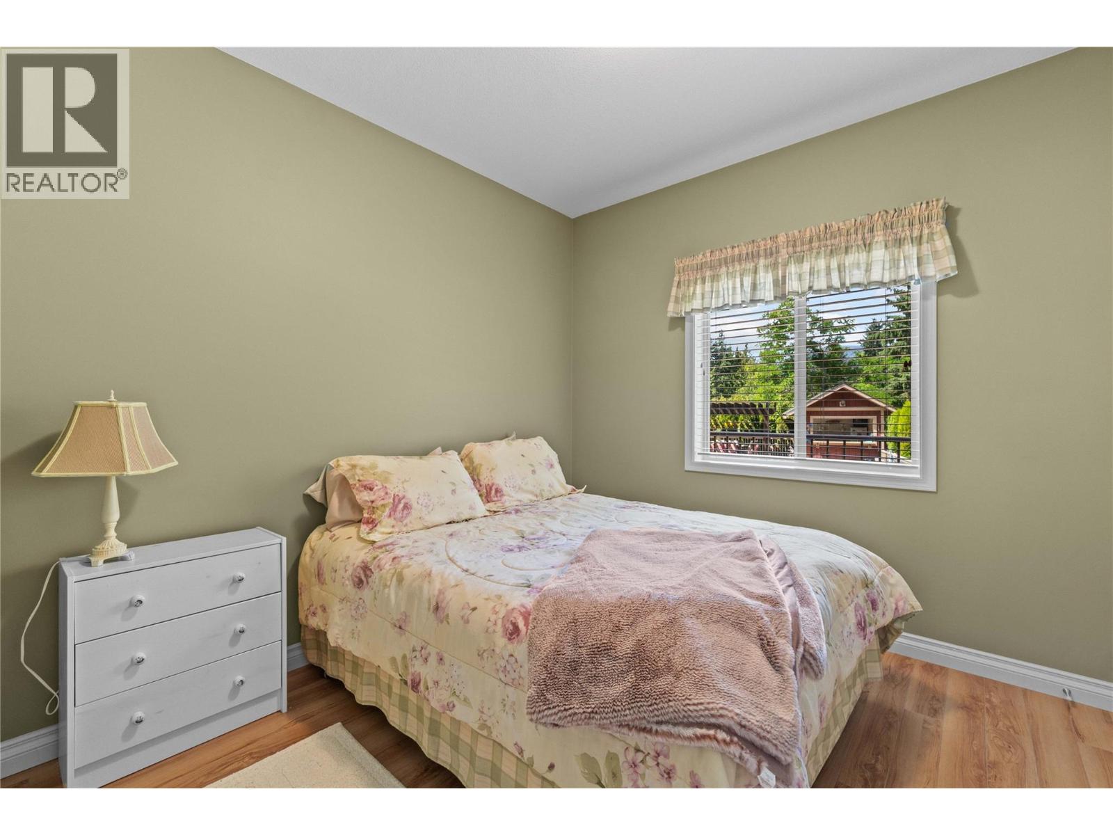  33 Old Town Road, Sicamous
